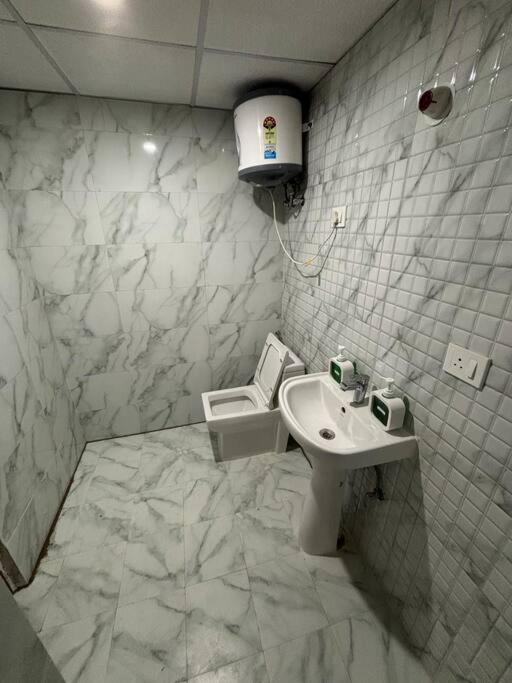 Modern 1Bhk Suite-Stay Near Expo Велика Нойда Екстер'єр фото